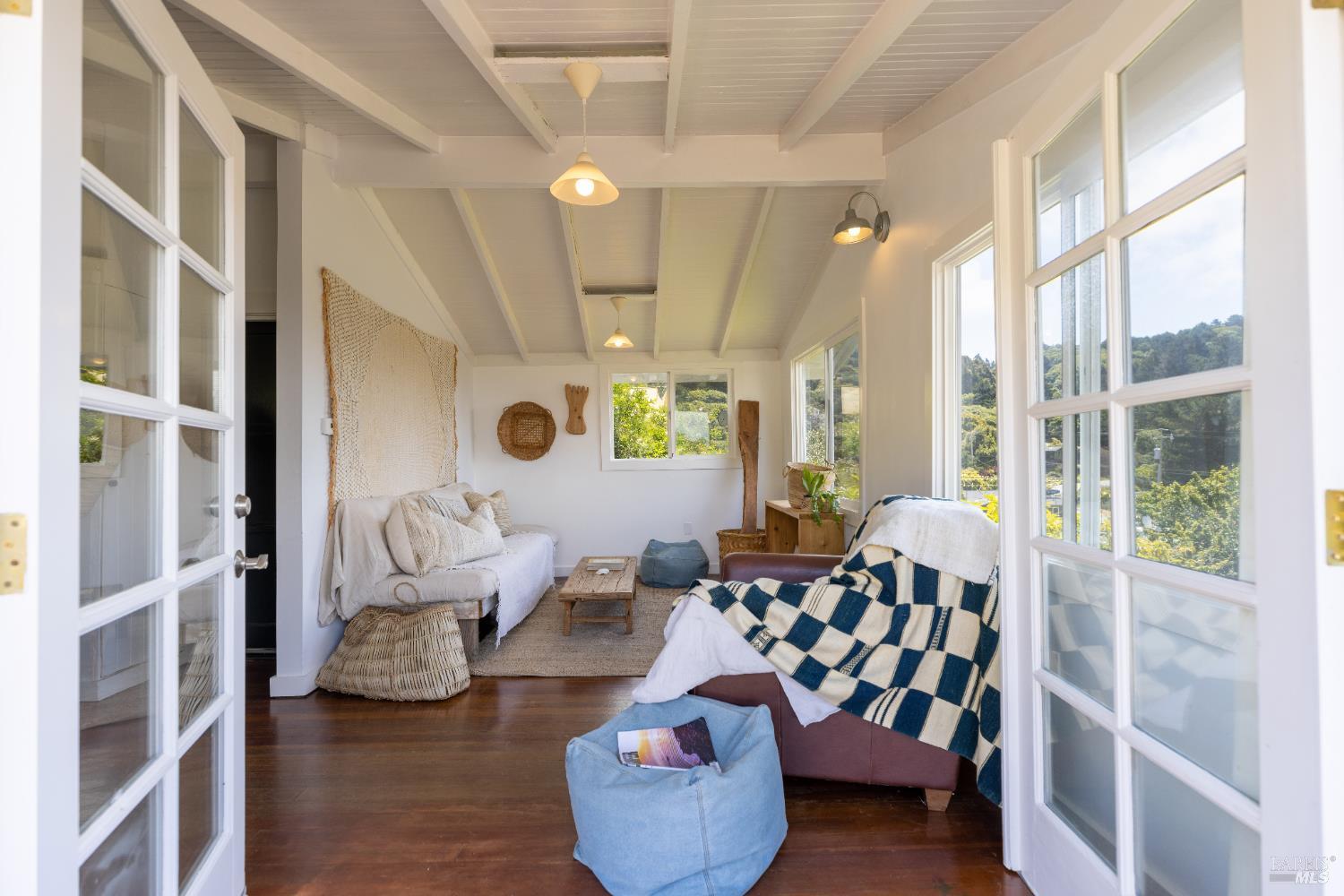 Detail Gallery Image 6 of 24 For 65 Buena Vista Ave, Stinson Beach,  CA 94970 - 1 Beds | 1 Baths