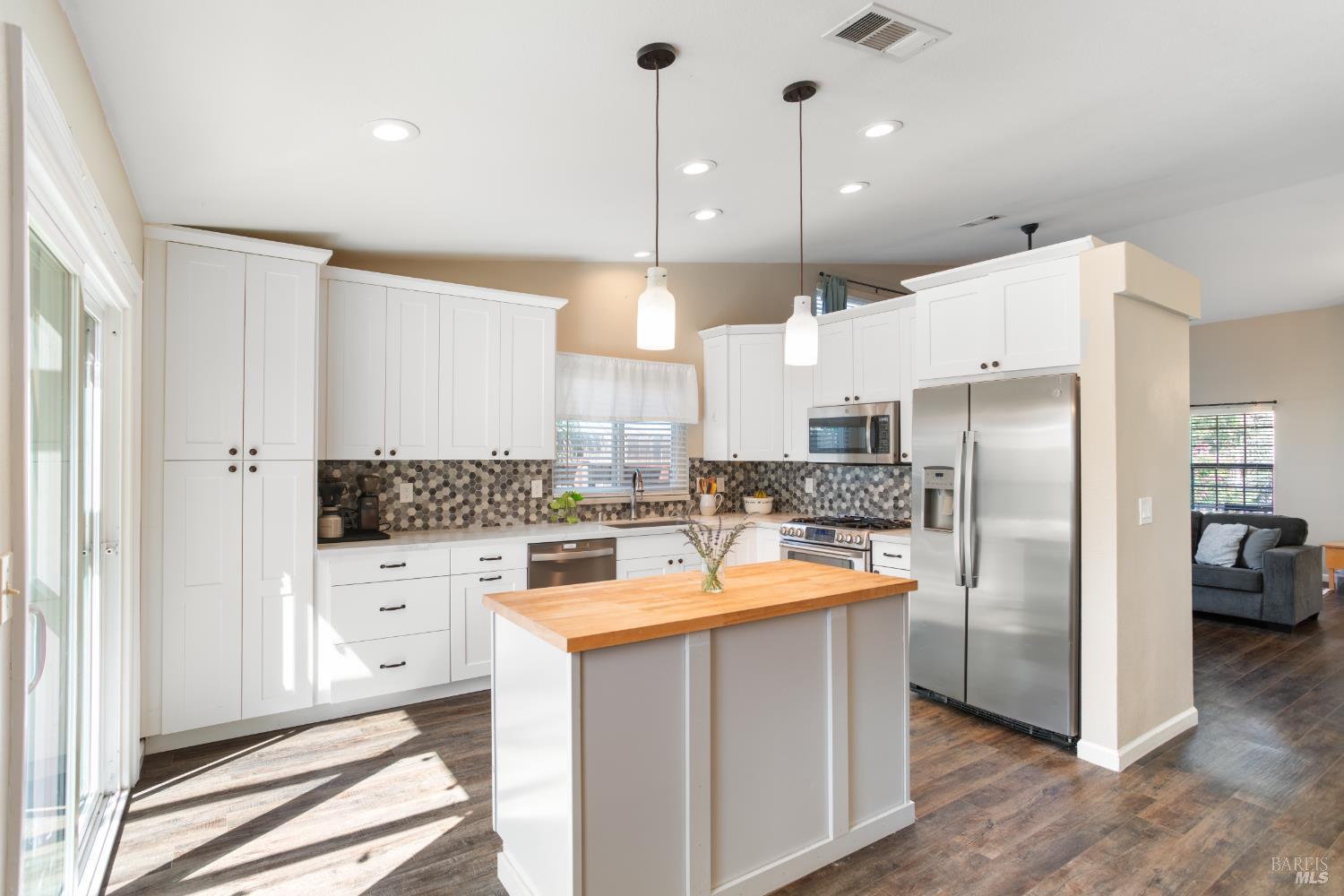 Detail Gallery Image 31 of 37 For 1735 Marenda Dr, Dixon,  CA 95620 - 3 Beds | 2 Baths
