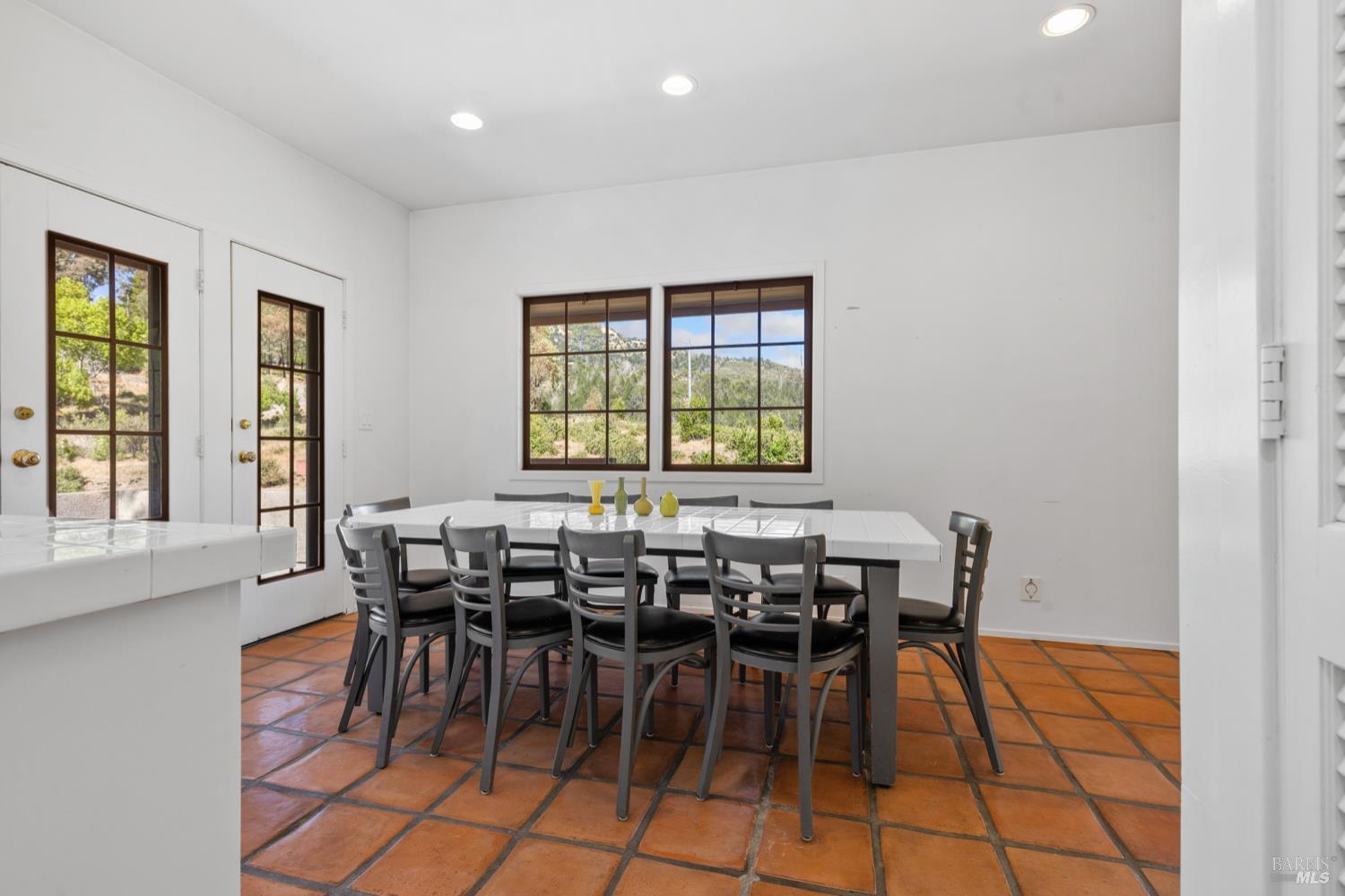 Detail Gallery Image 7 of 43 For Address Is Not Disclosed, Kenwood,  CA 95452 - 2 Beds | 2/1 Baths