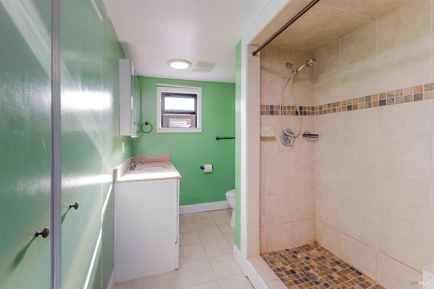 Detail Gallery Image 14 of 24 For 30 W Oak St, Willits,  CA 95490 - 2 Beds | 1 Baths