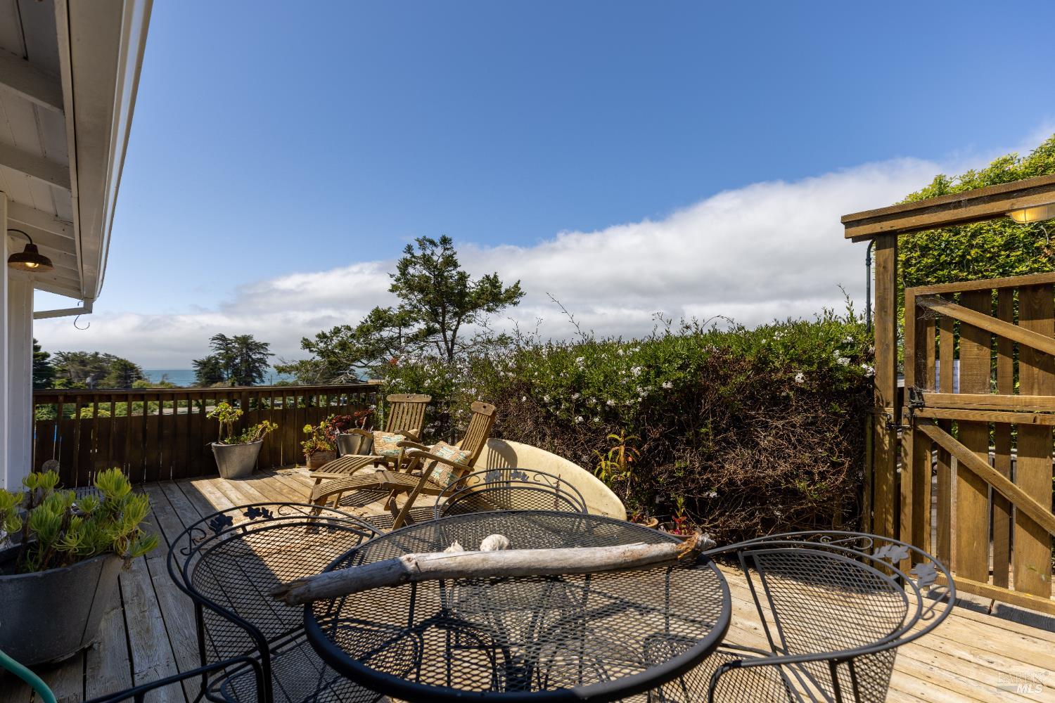 Detail Gallery Image 23 of 24 For 65 Buena Vista Ave, Stinson Beach,  CA 94970 - 1 Beds | 1 Baths