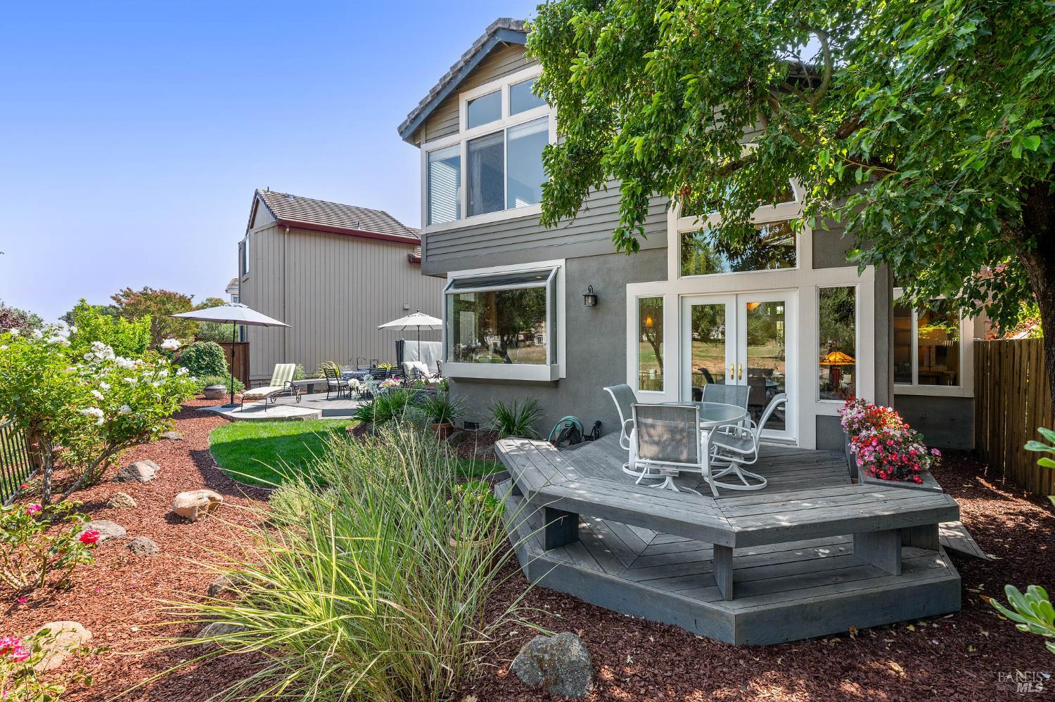 Detail Gallery Image 19 of 34 For 12 Birnam Wood Ct, Petaluma,  CA 94954 - 3 Beds | 2/1 Baths