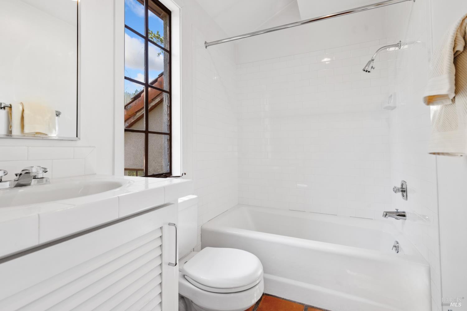 Detail Gallery Image 22 of 43 For Address Is Not Disclosed, Kenwood,  CA 95452 - 2 Beds | 2/1 Baths