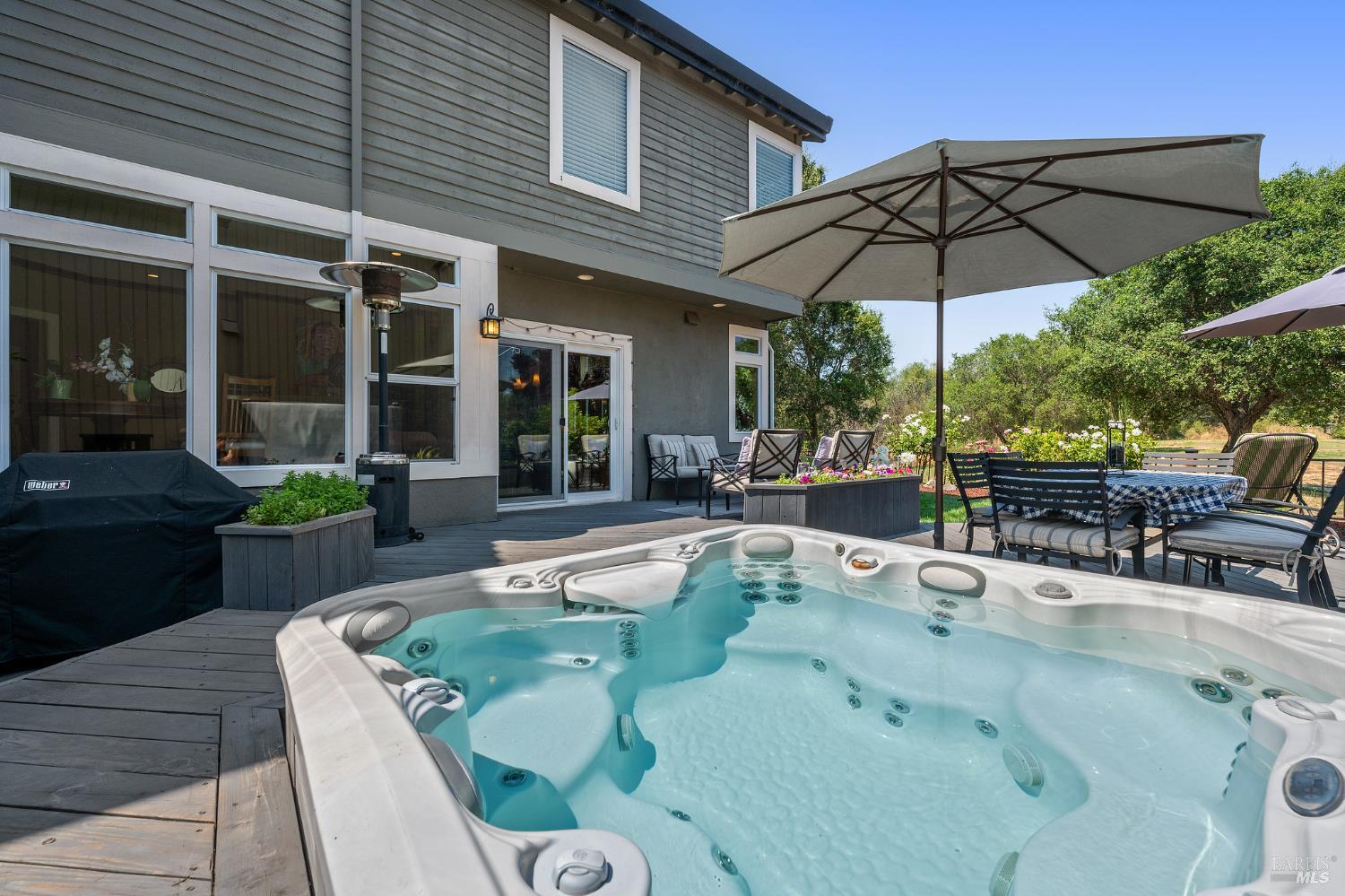 Detail Gallery Image 25 of 34 For 12 Birnam Wood Ct, Petaluma,  CA 94954 - 3 Beds | 2/1 Baths