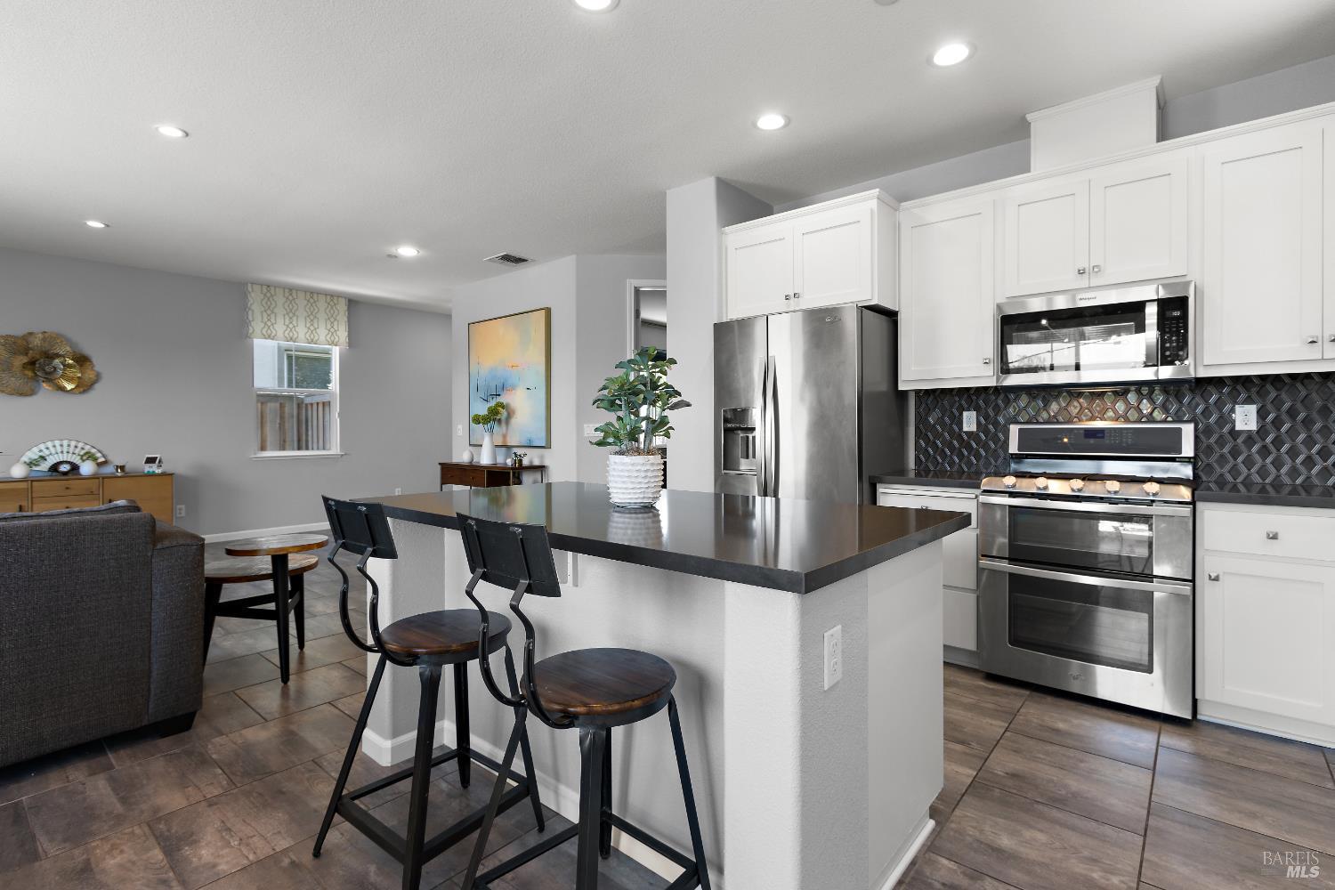 Stoneman Drive, Suisun City, California image 9