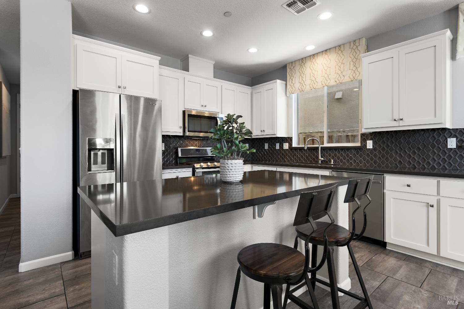 Stoneman Drive, Suisun City, California image 10