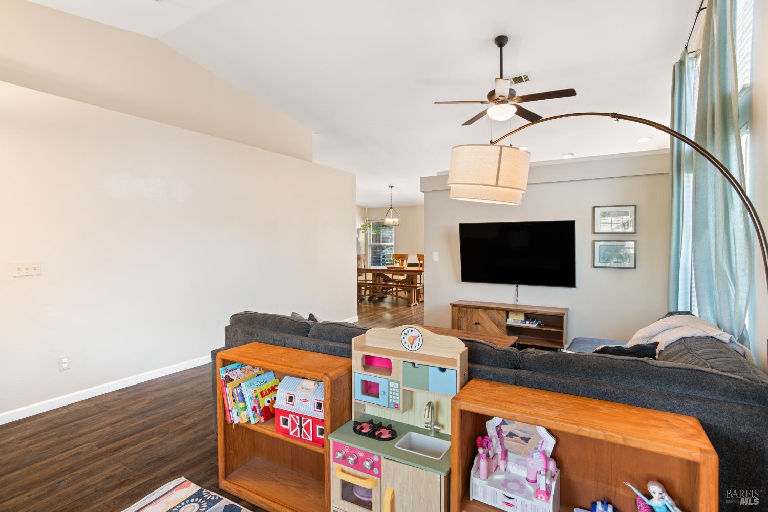 Detail Gallery Image 29 of 37 For 1735 Marenda Dr, Dixon,  CA 95620 - 3 Beds | 2 Baths