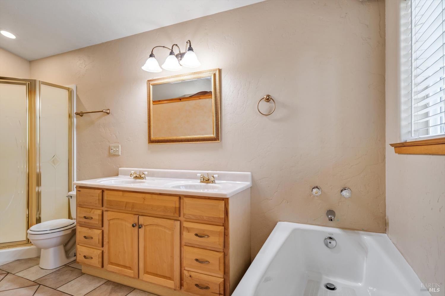 Detail Gallery Image 30 of 44 For 9925 Oro Fino Rd, Fort Jones,  CA 96032 - 3 Beds | 3 Baths