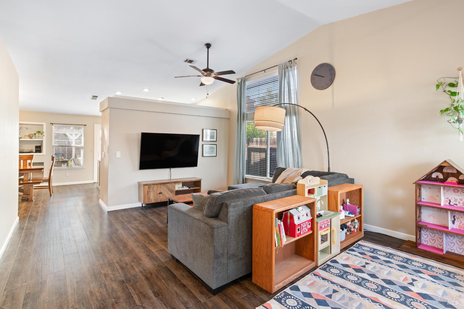 Detail Gallery Image 26 of 37 For 1735 Marenda Dr, Dixon,  CA 95620 - 3 Beds | 2 Baths