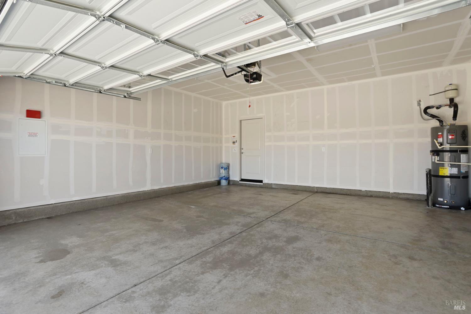 Carrol Way, Vacaville, California image 36