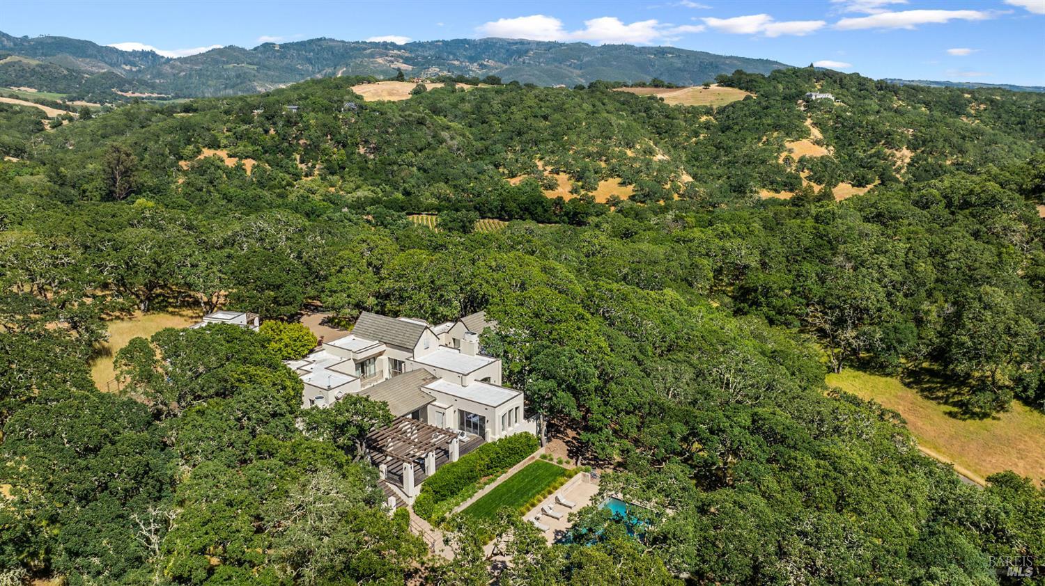 Detail Gallery Image 2 of 45 For 9359 Ladera Rd, Glen Ellen,  CA 95442 - 4 Beds | 5/1 Baths