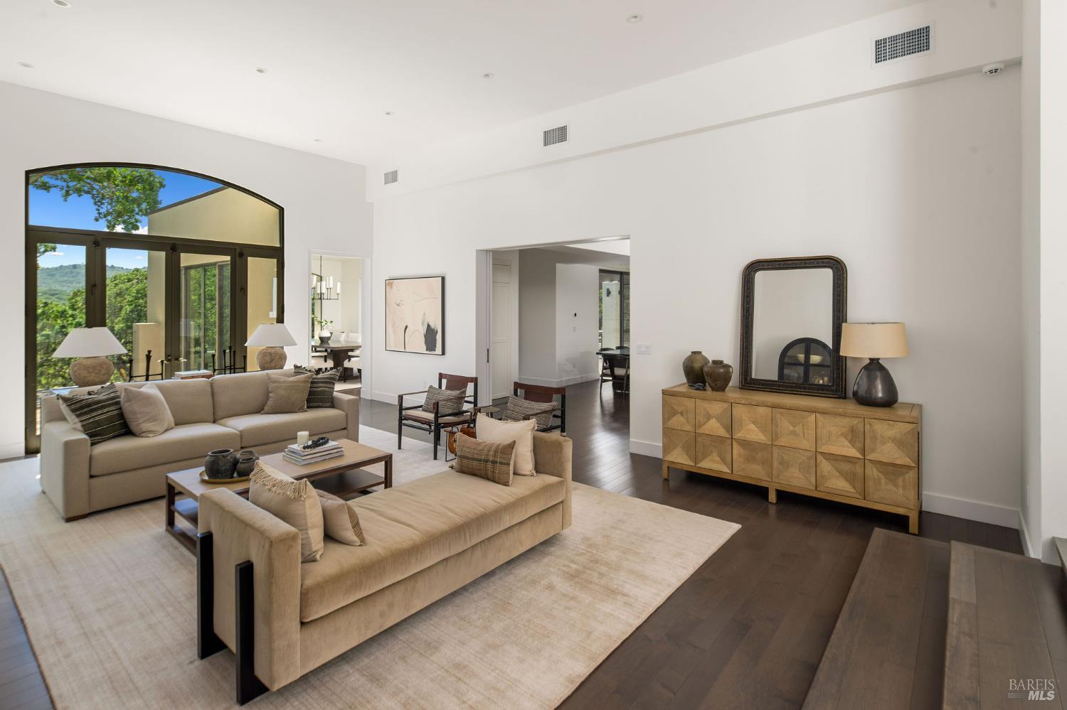Detail Gallery Image 10 of 45 For 9359 Ladera Rd, Glen Ellen,  CA 95442 - 4 Beds | 5/1 Baths