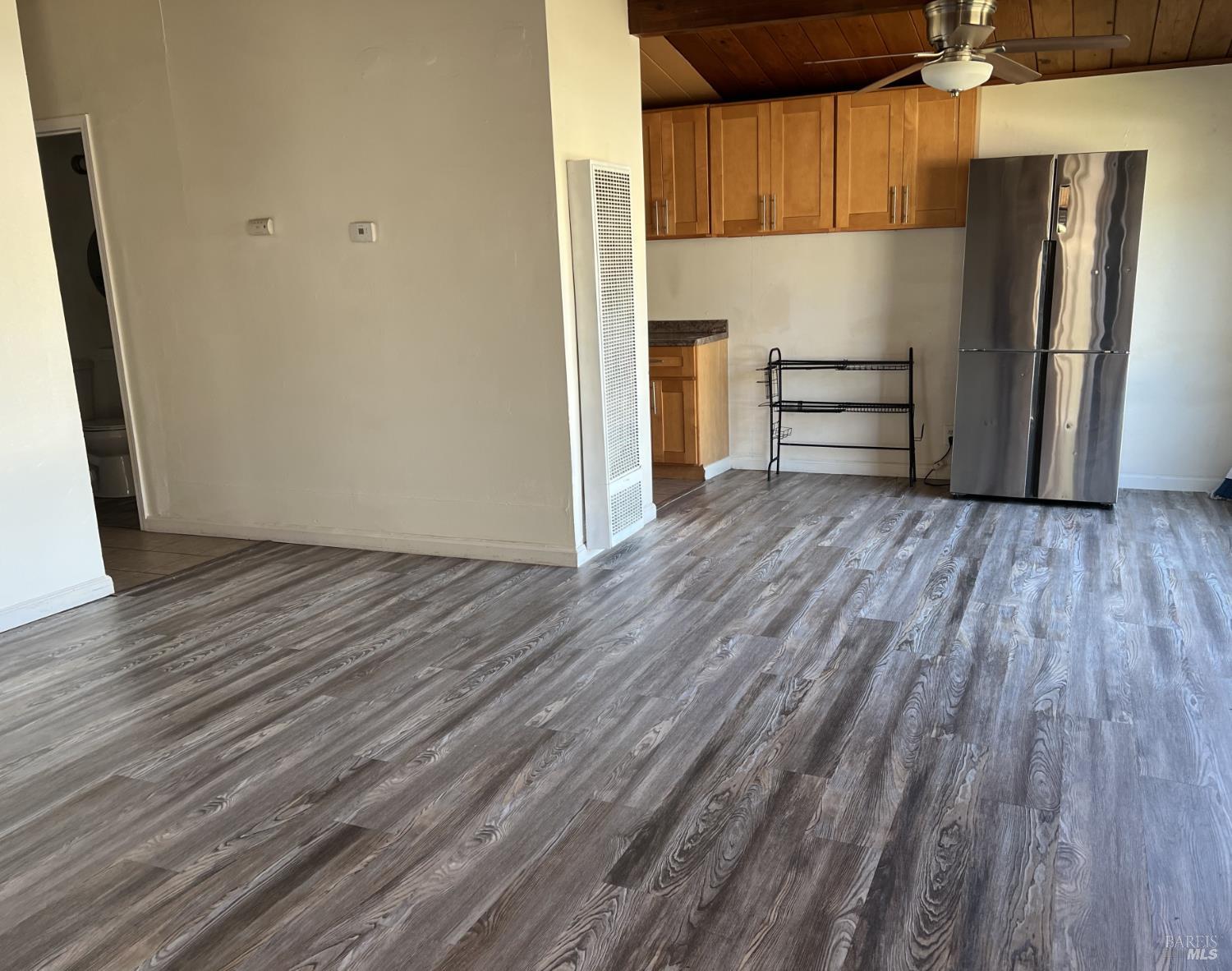 Detail Gallery Image 2 of 17 For 3519 Hazelwood St, Vallejo,  CA 94591 - 3 Beds | 2 Baths