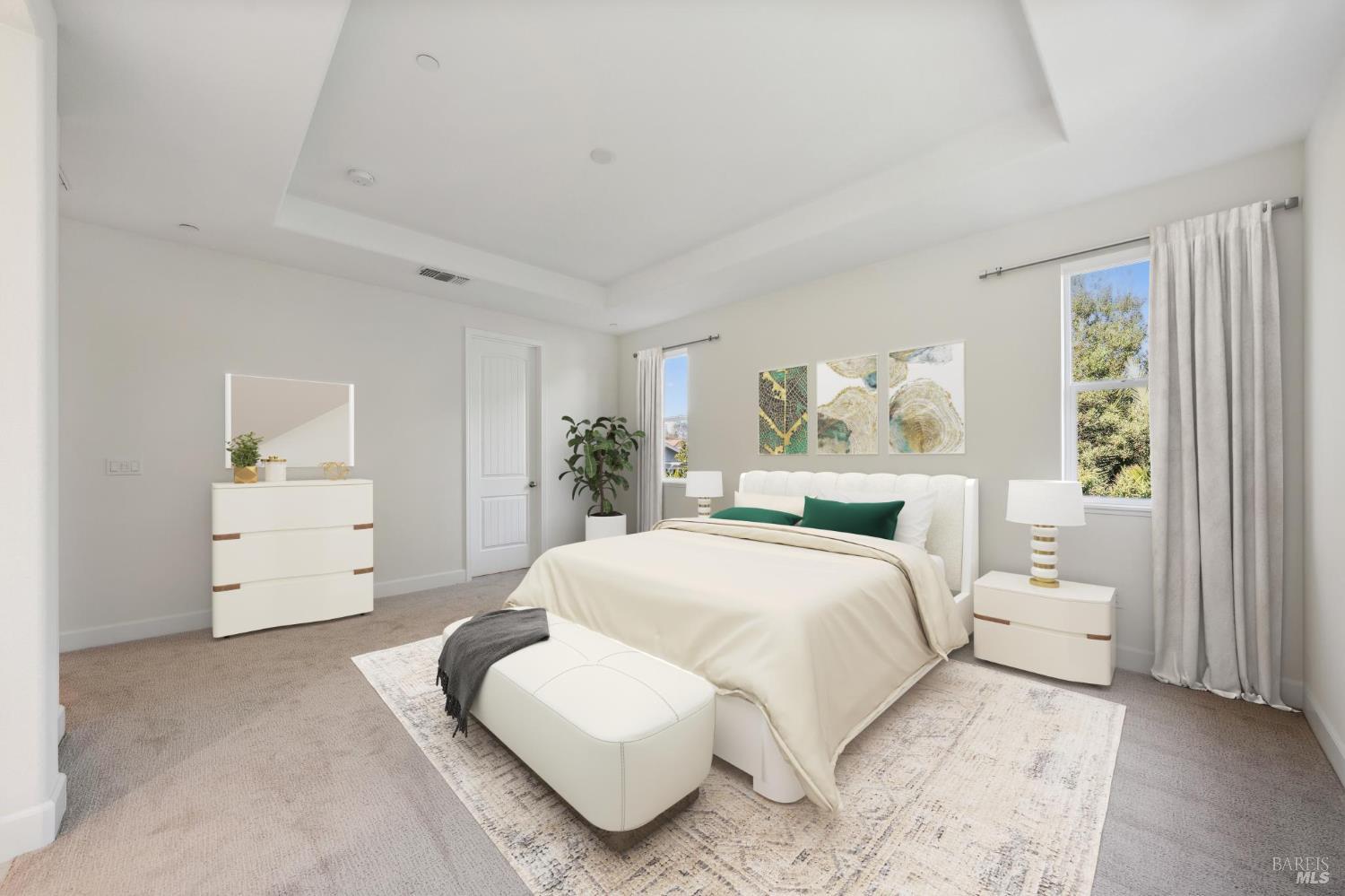 Detail Gallery Image 3 of 7 For 109 Creek View Cir, Fairfield,  CA 94533 - 3 Beds | 2/1 Baths