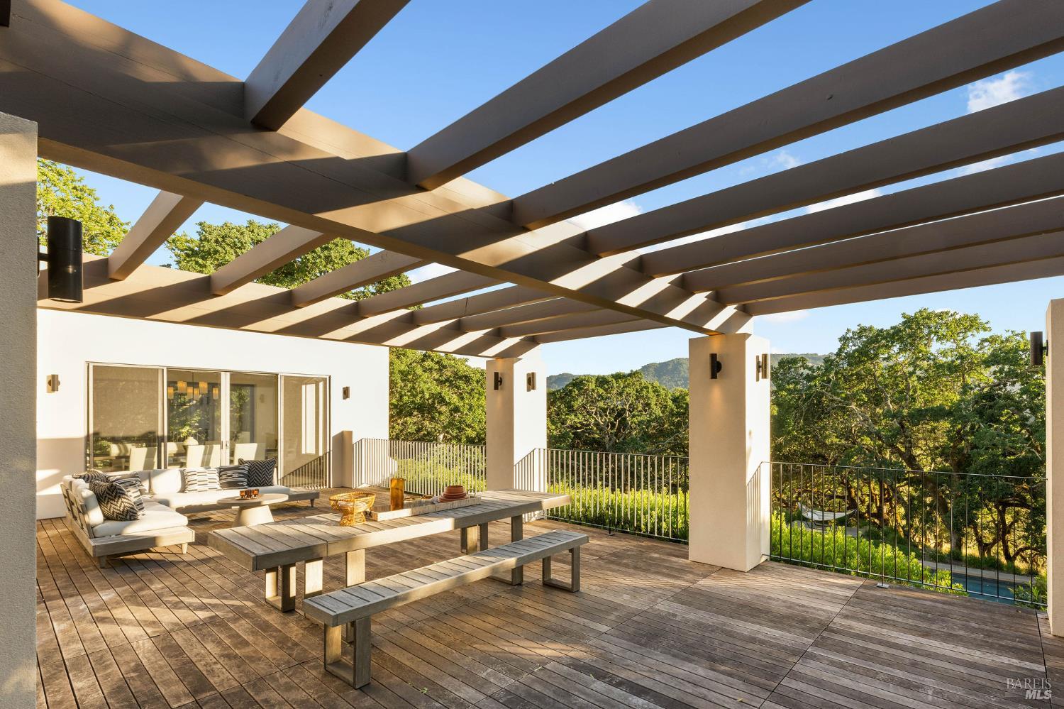 Detail Gallery Image 27 of 45 For 9359 Ladera Rd, Glen Ellen,  CA 95442 - 4 Beds | 5/1 Baths