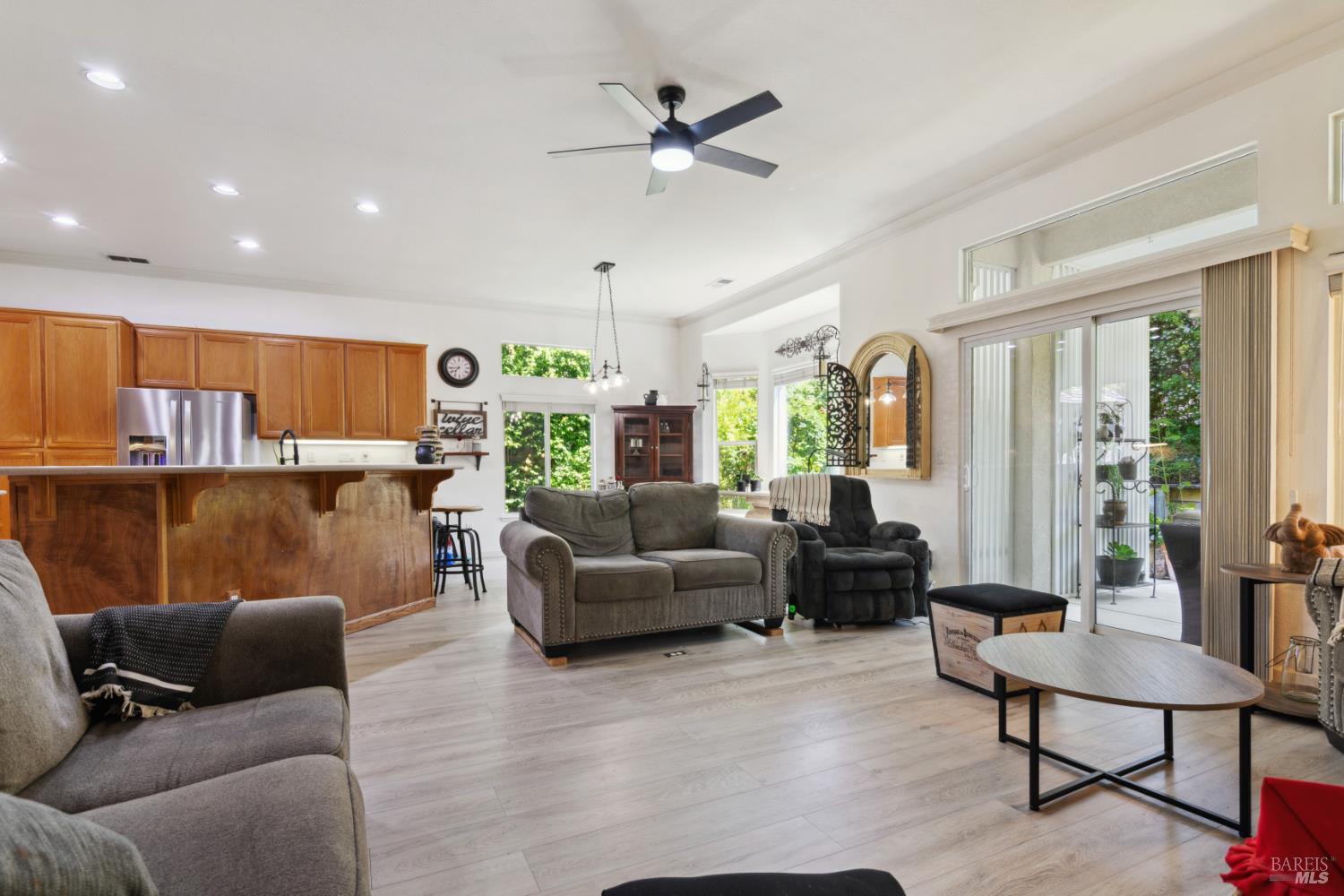 Detail Gallery Image 16 of 67 For 602 Summerset Dr, Rio Vista,  CA 94571 - 3 Beds | 2/1 Baths