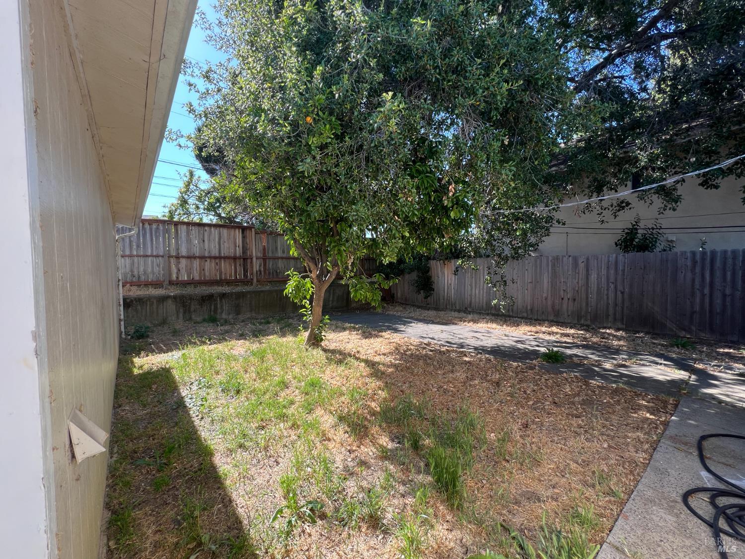 Detail Gallery Image 14 of 17 For 3519 Hazelwood St, Vallejo,  CA 94591 - 3 Beds | 2 Baths