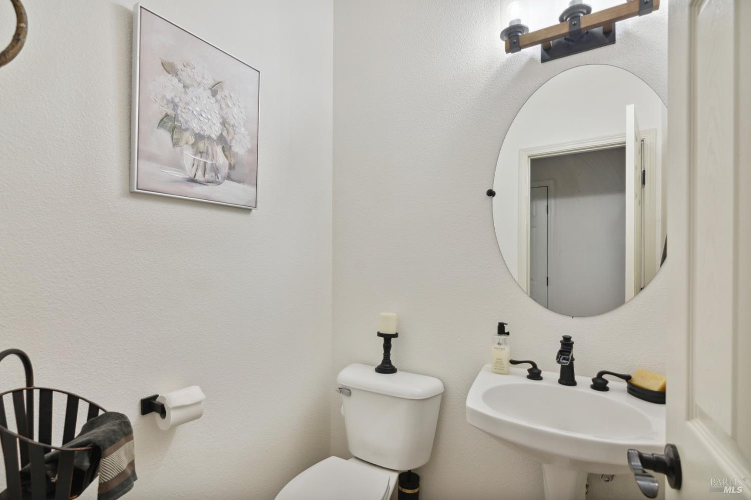 Detail Gallery Image 32 of 67 For 602 Summerset Dr, Rio Vista,  CA 94571 - 3 Beds | 2/1 Baths