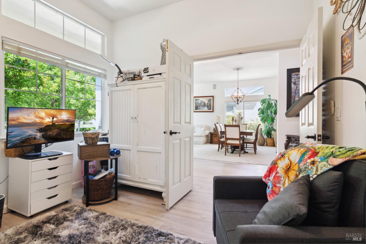 Detail Gallery Image 9 of 67 For 602 Summerset Dr, Rio Vista,  CA 94571 - 3 Beds | 2/1 Baths