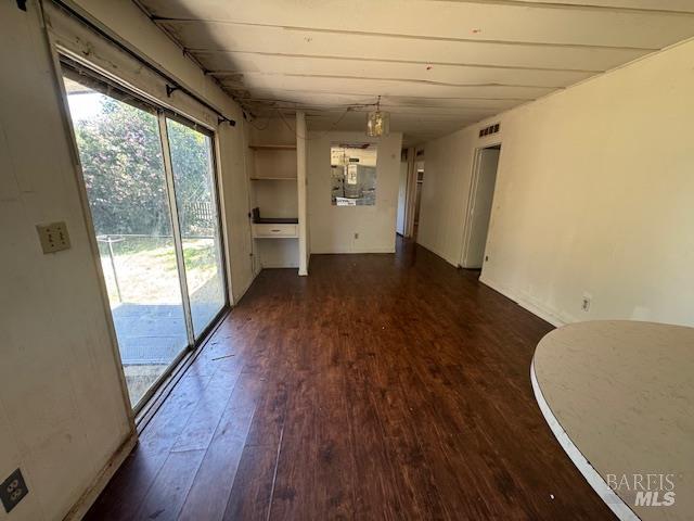 Detail Gallery Image 11 of 14 For 341 Norgard Ln, Ukiah,  CA 95482 - 3 Beds | 2 Baths