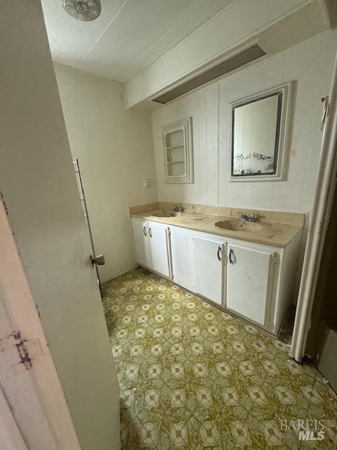 Detail Gallery Image 6 of 14 For 341 Norgard Ln, Ukiah,  CA 95482 - 3 Beds | 2 Baths