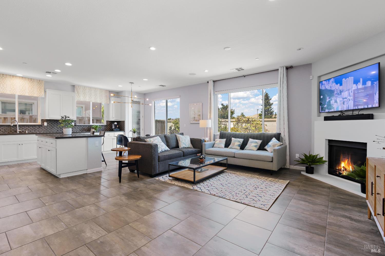 Stoneman Drive, Suisun City, California image 2