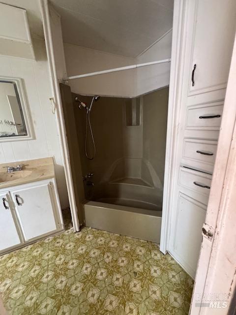 Detail Gallery Image 5 of 14 For 341 Norgard Ln, Ukiah,  CA 95482 - 3 Beds | 2 Baths