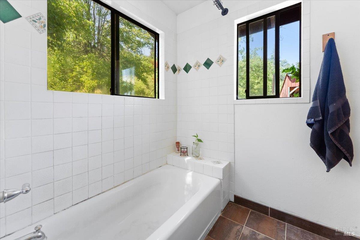 Detail Gallery Image 43 of 57 For 125 Cedar Gulch Rd, Hayfork,  CA 96041 - 2 Beds | 2 Baths