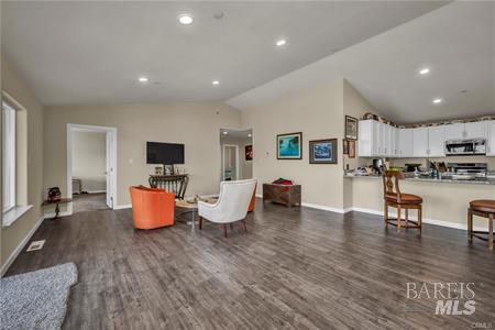 Detail Gallery Image 10 of 39 For 9781 Venturi Dr, Cobb,  CA 95426 - 4 Beds | 2/1 Baths