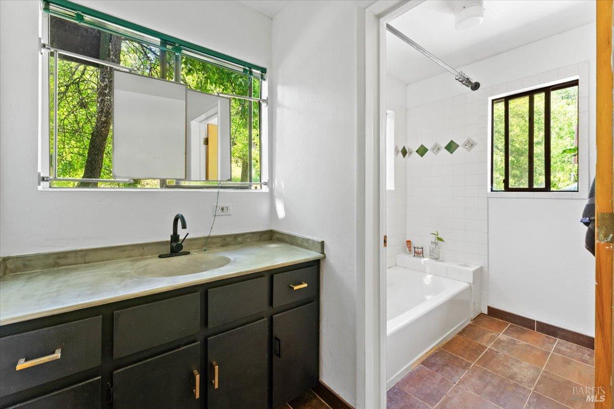 Detail Gallery Image 42 of 57 For 125 Cedar Gulch Rd, Hayfork,  CA 96041 - 2 Beds | 2 Baths