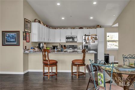 Detail Gallery Image 11 of 39 For 9781 Venturi Dr, Cobb,  CA 95426 - 4 Beds | 2/1 Baths