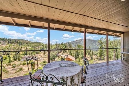 Detail Gallery Image 4 of 39 For 9781 Venturi Dr, Cobb,  CA 95426 - 4 Beds | 2/1 Baths