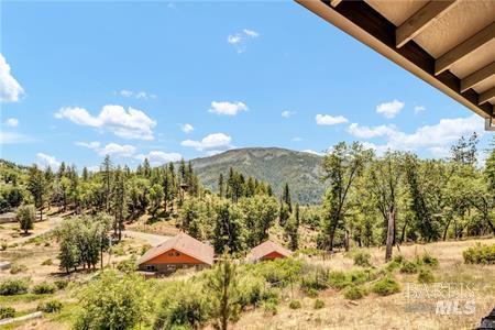 Detail Gallery Image 2 of 39 For 9781 Venturi Dr, Cobb,  CA 95426 - 4 Beds | 2/1 Baths