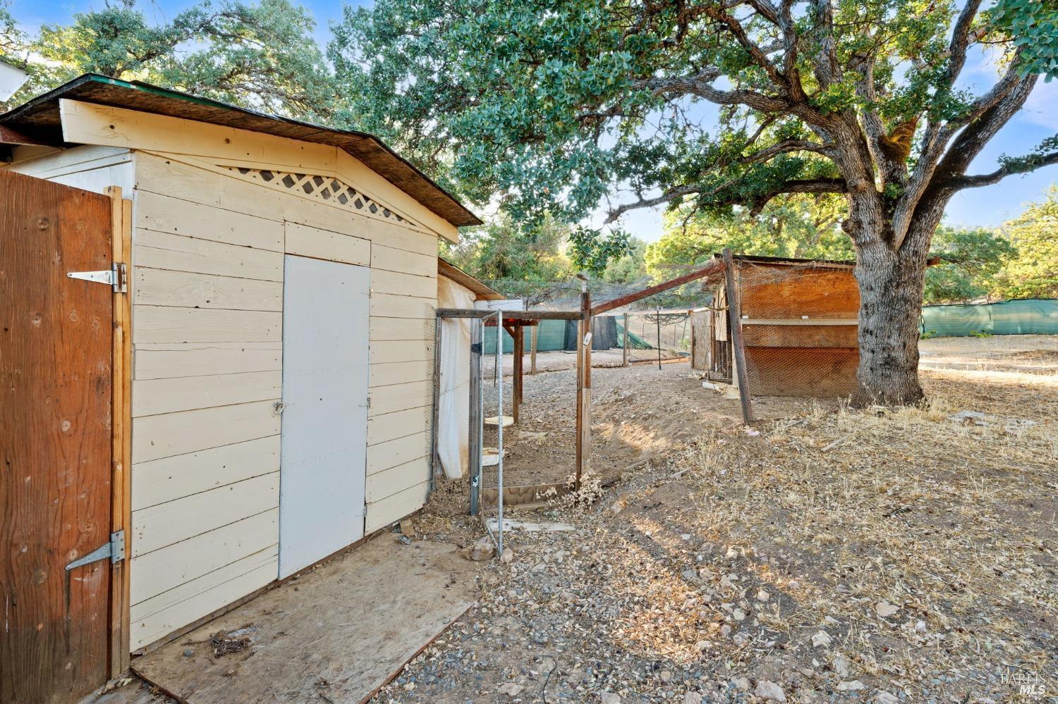 Shasta Road, Clearlake Oaks, California image 7