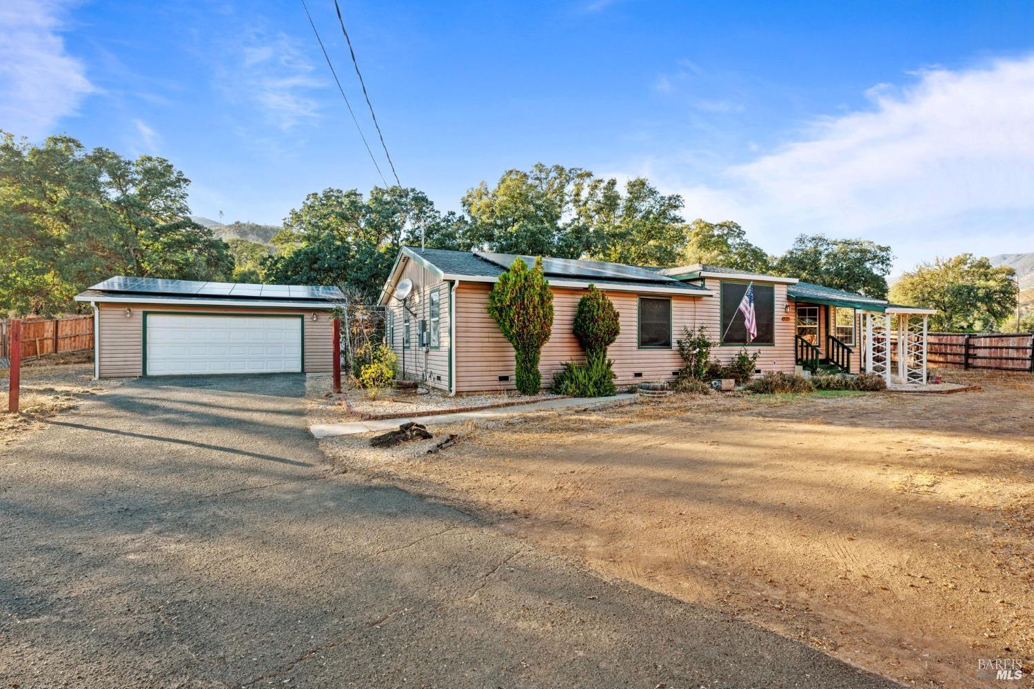 Shasta Road, Clearlake Oaks, California image 1