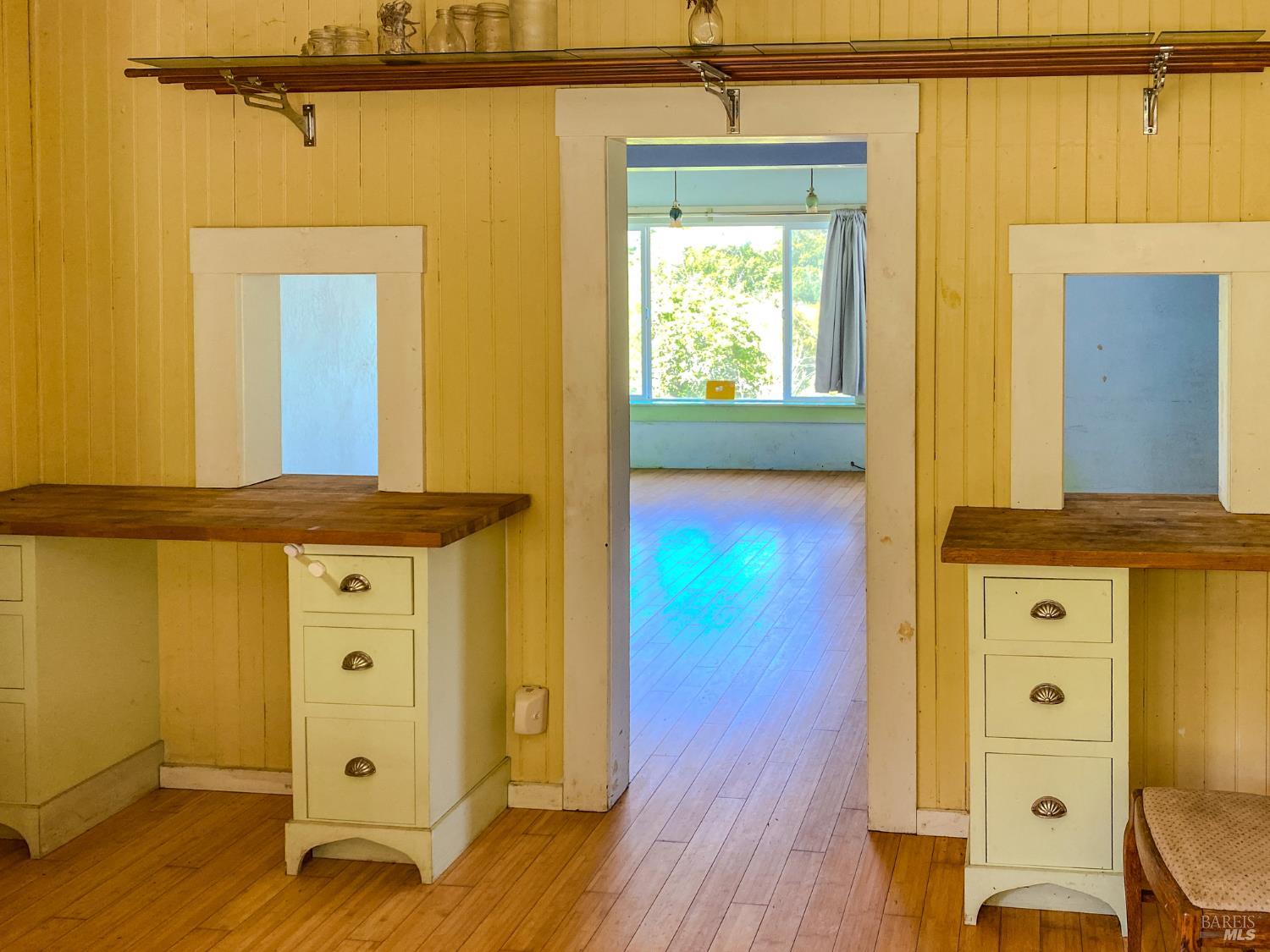 Detail Gallery Image 27 of 54 For 42000 Mountain View Rd, Manchester,  CA 95459 - 1 Beds | 1 Baths