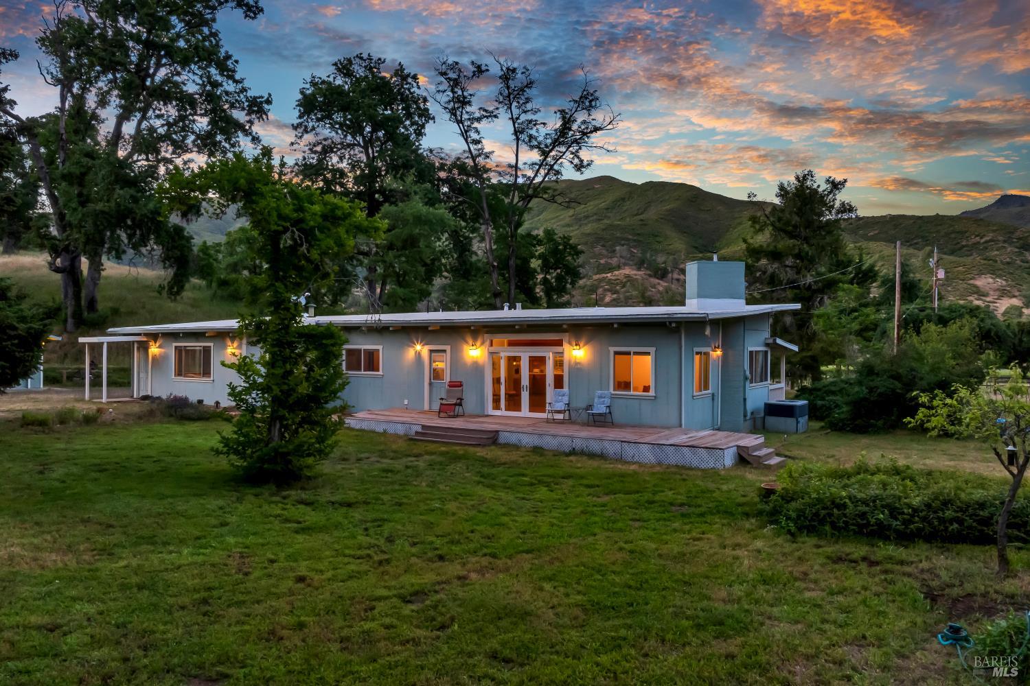 Detail Gallery Image 6 of 42 For 12255 Elk Mountain Rd, Upper Lake,  CA 95485 - 3 Beds | 2 Baths
