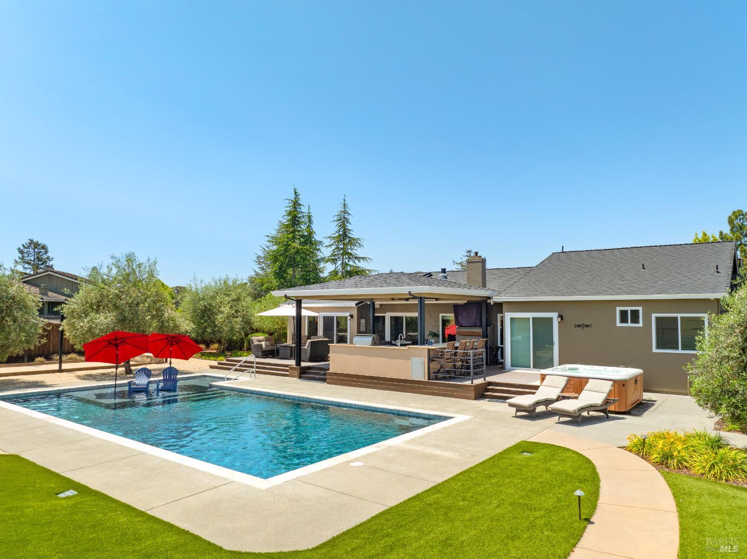 Detail Gallery Image 52 of 74 For 1051 Stonebridge Dr, Napa,  CA 94558 - 4 Beds | 3 Baths