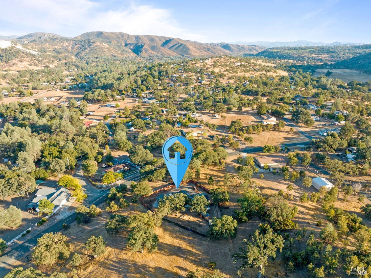 Shasta Road, Clearlake Oaks, California image 34