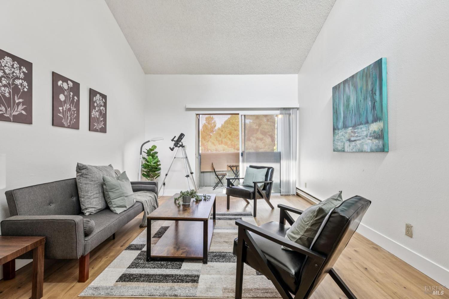 Front Image Thumbnail for BA325051334