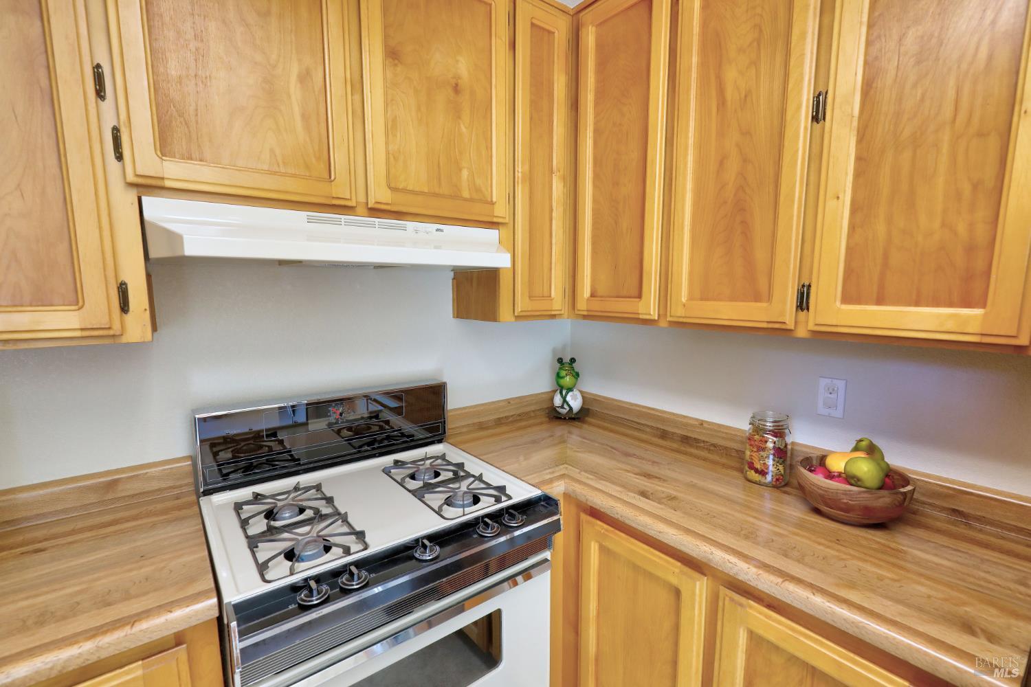 Harvest Lane, Santa Rosa, California image 11