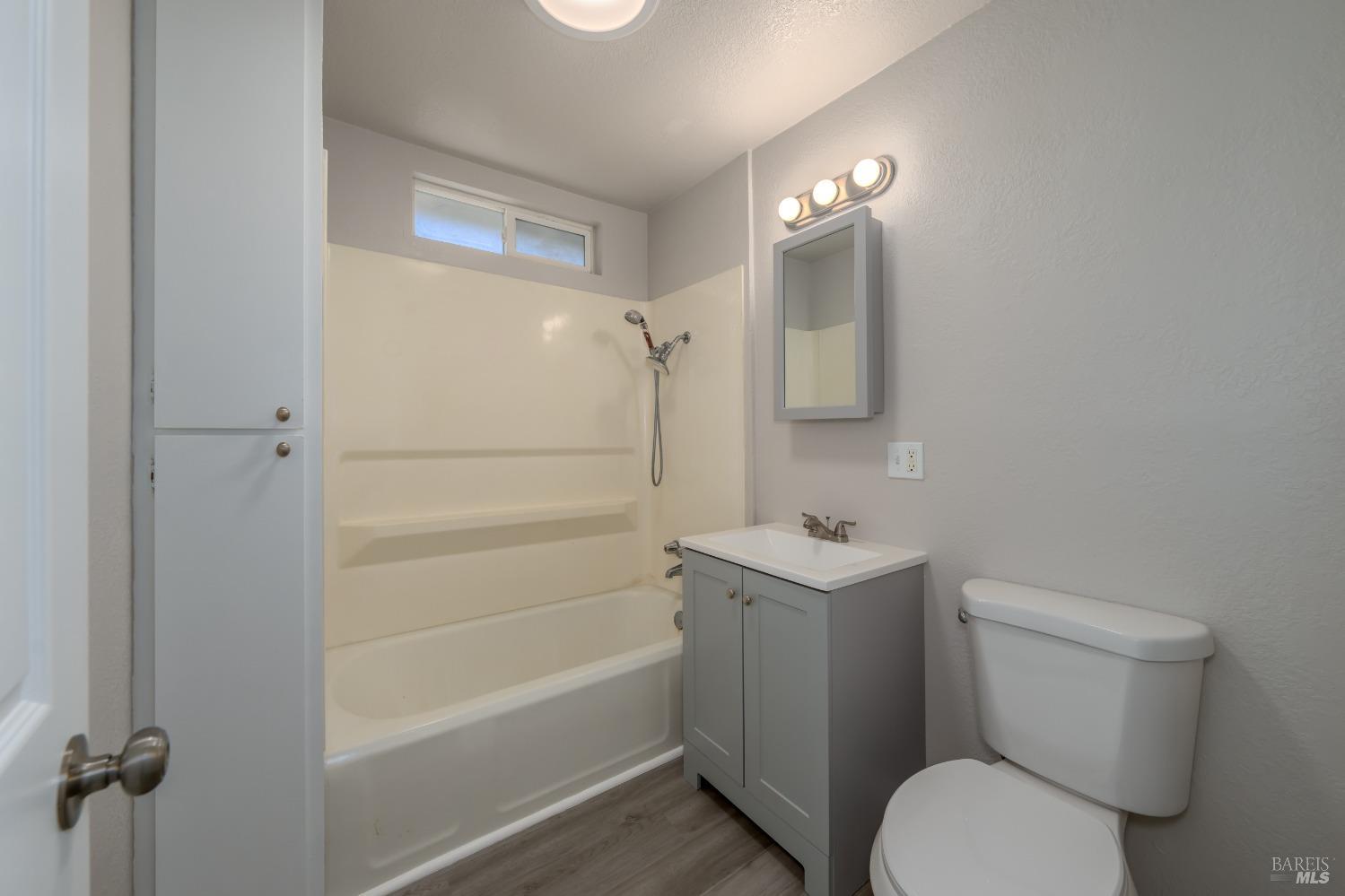 Detail Gallery Image 15 of 40 For 6061 1st Ave, Lucerne,  CA 95458 - 2 Beds | 1 Baths