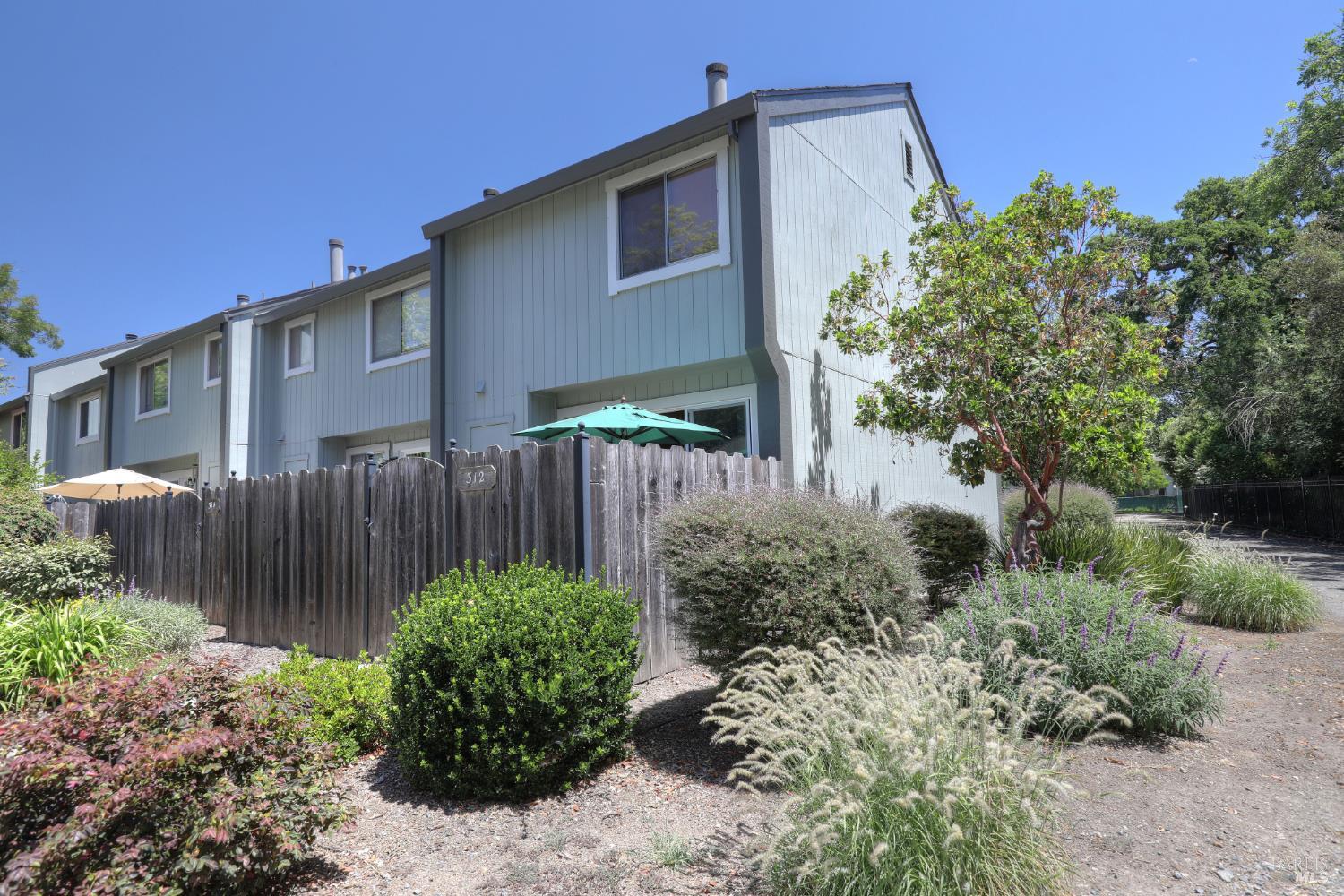 Harvest Lane, Santa Rosa, California image 34