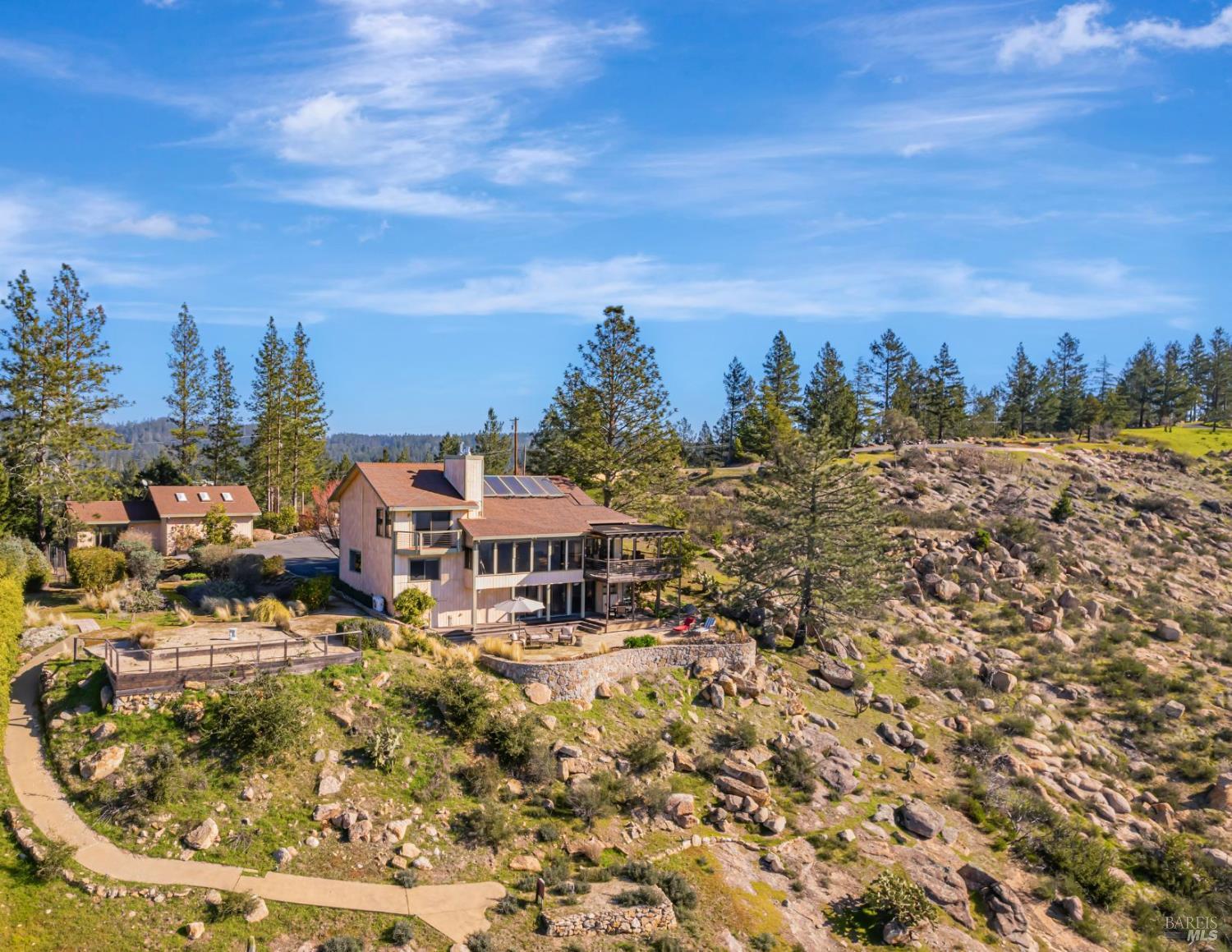 Detail Gallery Image 6 of 40 For 1180 Crestmont Dr, Angwin,  CA 94508 - 4 Beds | 3 Baths