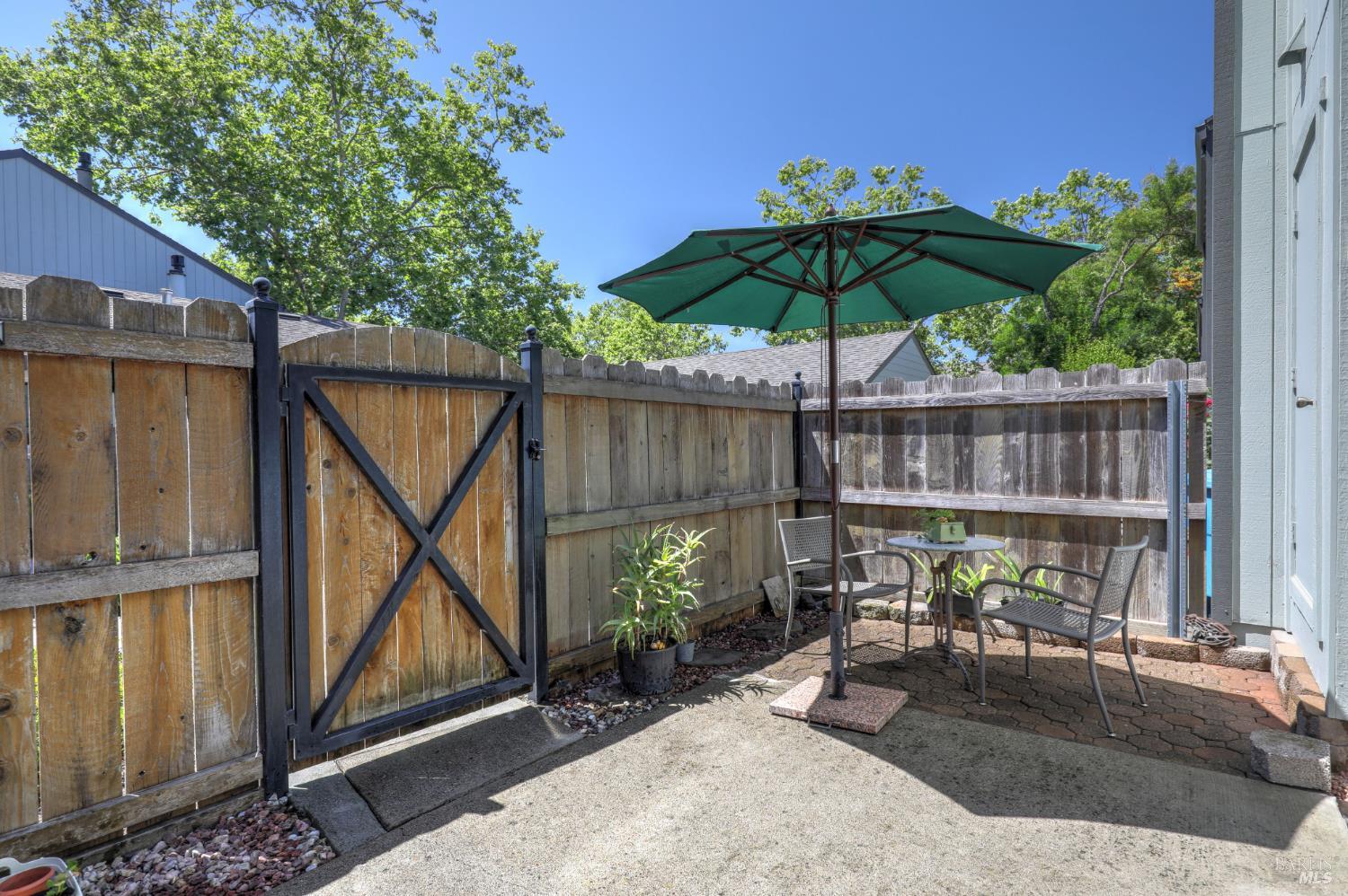 Harvest Lane, Santa Rosa, California image 32