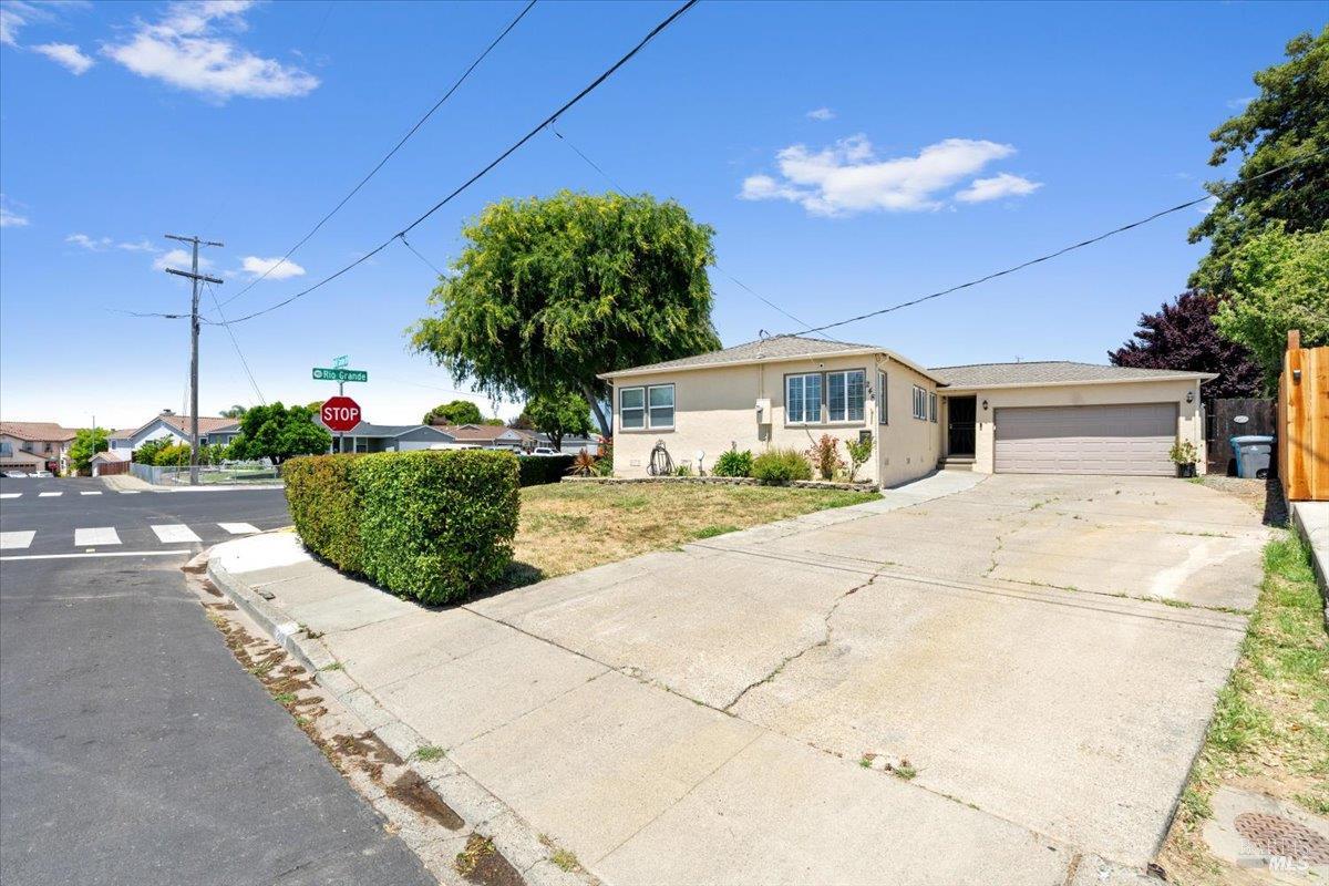 W Carolyn Drive, American Canyon, California image 2