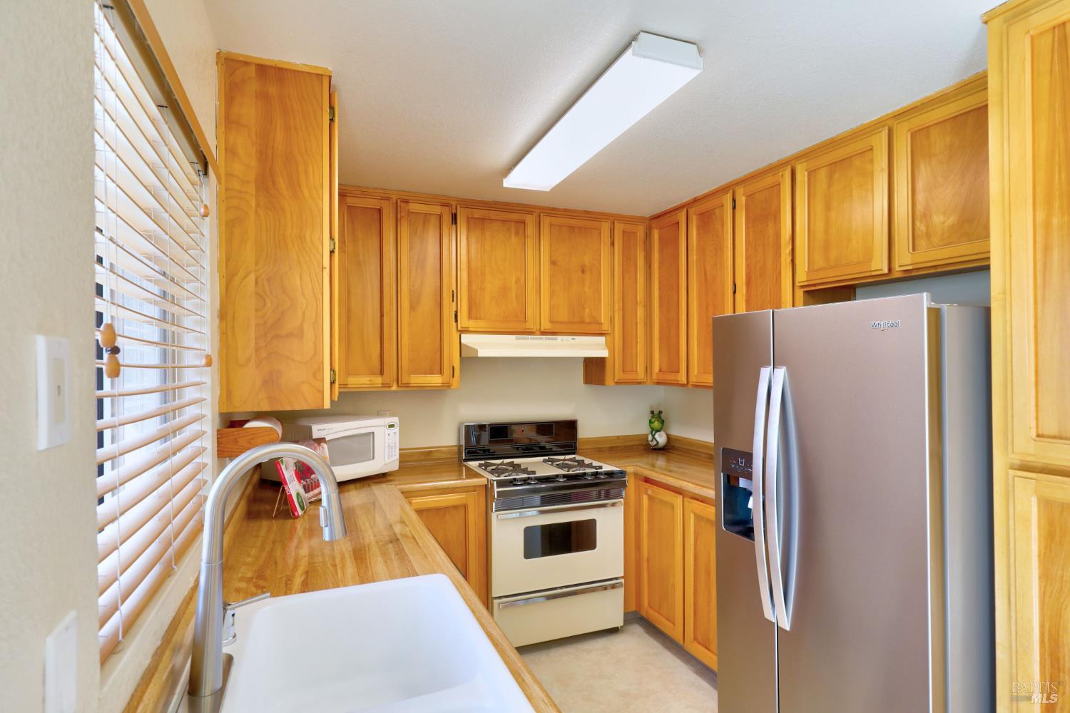 Harvest Lane, Santa Rosa, California image 10