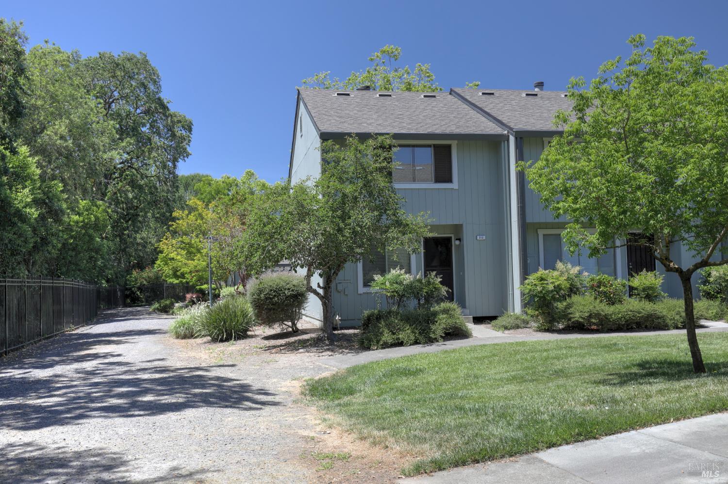 Harvest Lane, Santa Rosa, California image 1