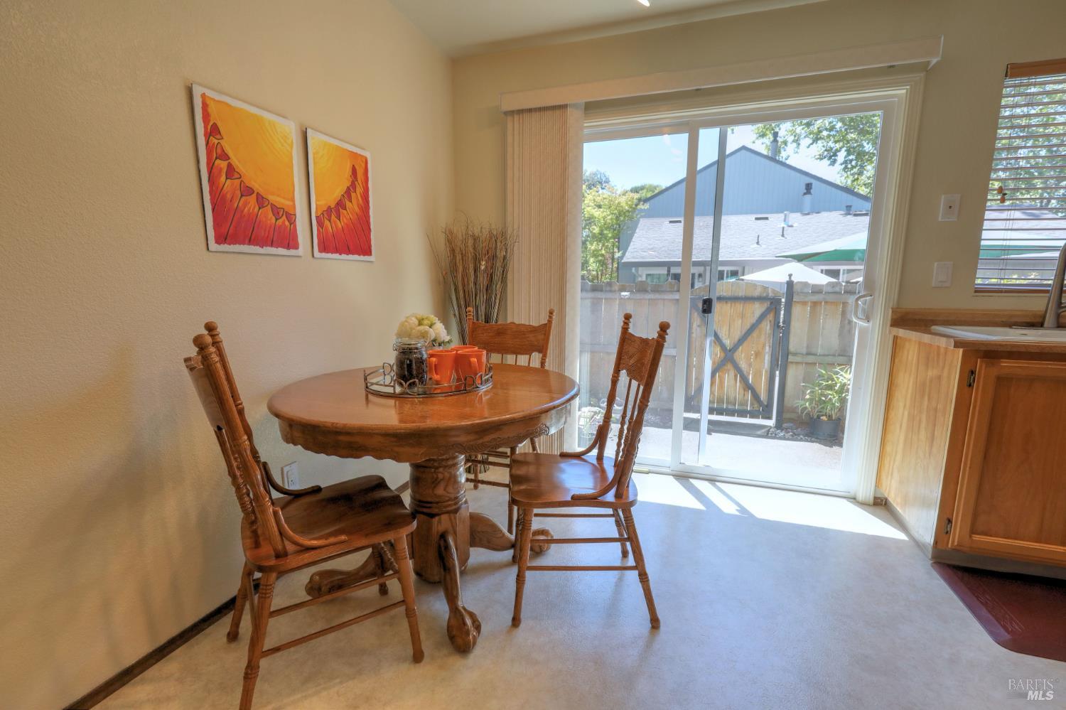 Harvest Lane, Santa Rosa, California image 8