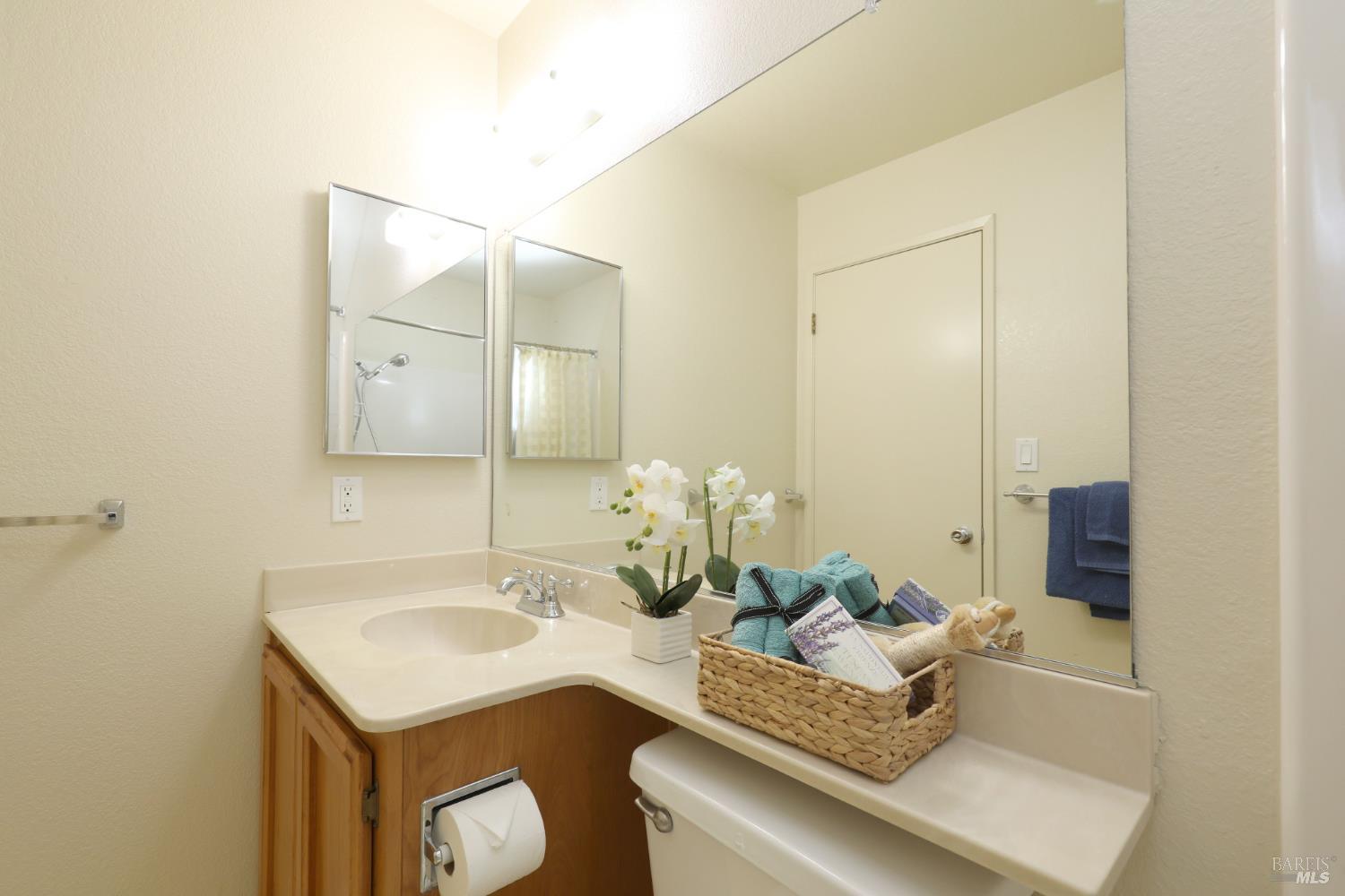 Harvest Lane, Santa Rosa, California image 30